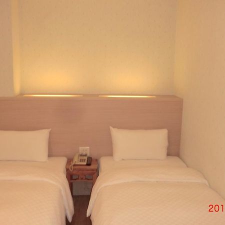 Hotel Skoal Kaohsiung Esterno foto