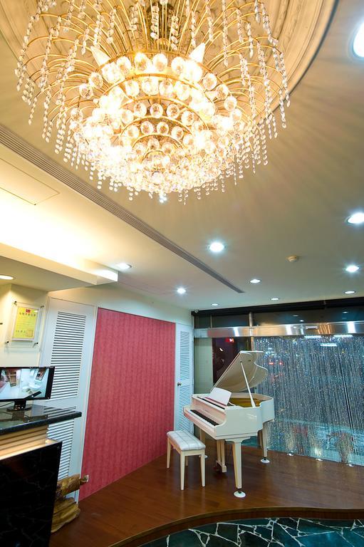 Hotel Skoal Kaohsiung Esterno foto