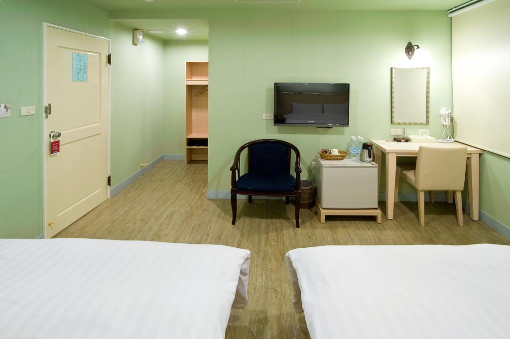 Hotel Skoal Kaohsiung Esterno foto